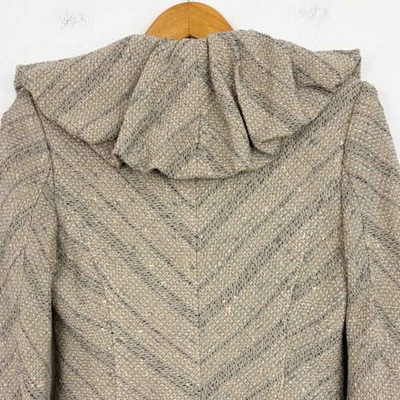 BCBGMaxazria Tan Tweed Wool Ruffle Lapel Neck Blazer Jacket Size Small - Picture 11 of 16